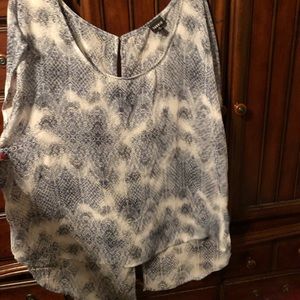 White and navy Torrid button back top